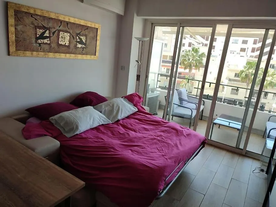 Studio Neuf Climatise Au Coeur De Juan-Les-Pins Antibes Apartment
