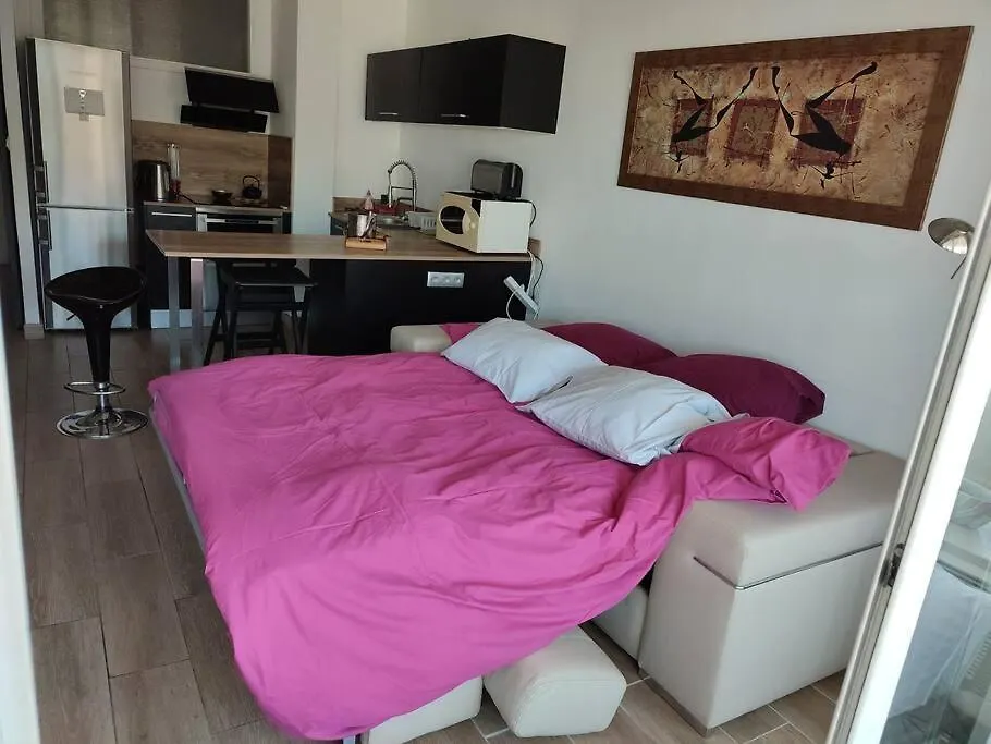Studio Neuf Climatise Au Coeur De Juan-Les-Pins Antibes Apartment